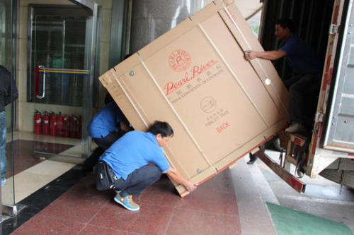 八所镇钢琴贵重工艺品无忧运